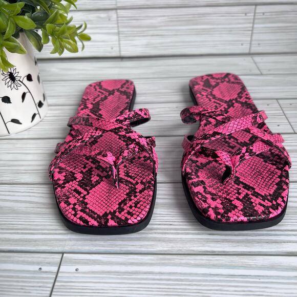 14th and Union Hot Pink & Black Snakeskin Print Caite Square Toe Sandals 6 - Picture 1 of 16